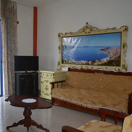 Gjenerali * Vlorë