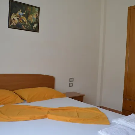 Gjenerali * Vlorë